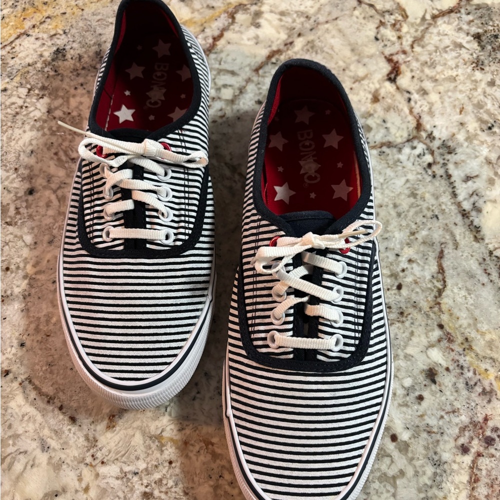 BONGO Black and White Striped Women's Shoes